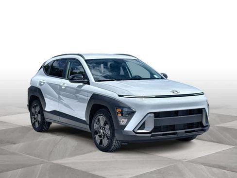 New 2027 Hyundai Kona SEL Sport FWD image 2