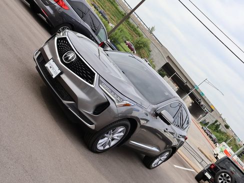 Used 2024 Acura RDX SH-AWD image 3