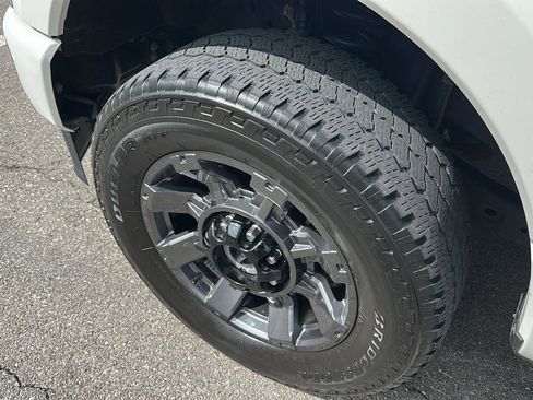 Certified 2024 Ford F250 Lariat w/ Sport Appearance Package image 9