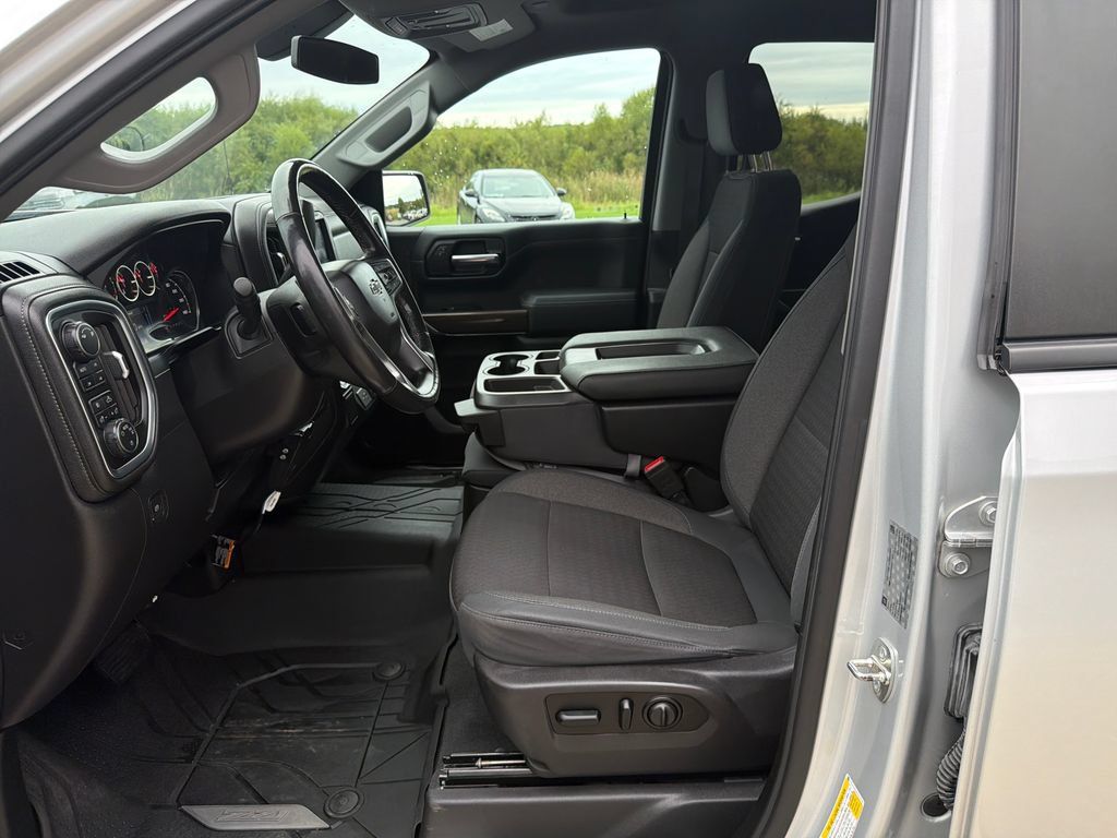 Certified 2019 Chevrolet Silverado 1500 RST AWD/4WD image 26
