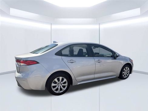 Used 2023 Toyota Corolla LE FWD image 15