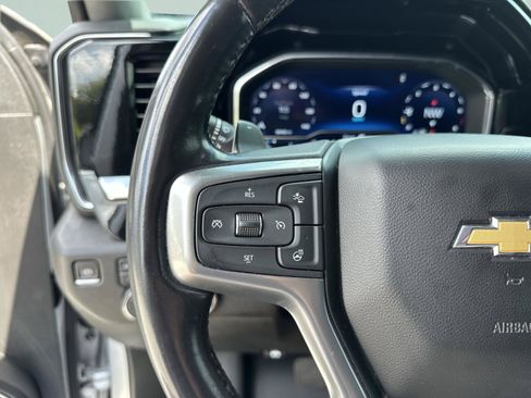 Used 2022 Chevrolet Silverado 1500 LTZ w/ LTZ Convenience Package II AWD/4WD image 28