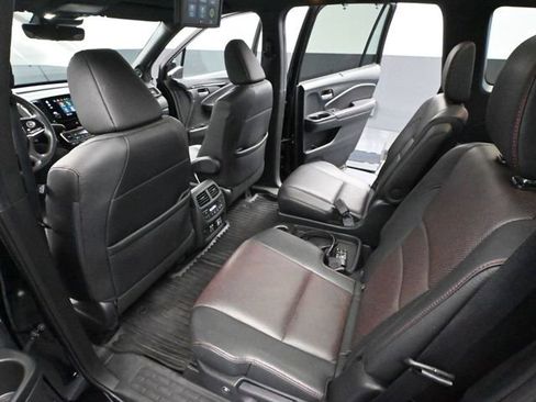 Used 2022 Honda Pilot Elite image 39