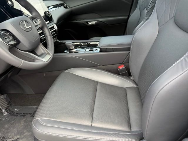 Used 2025 Lexus RX 350 FWD w/ Technology Package image 10
