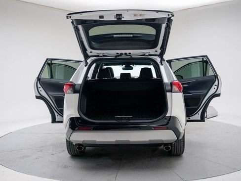 Used 2022 Toyota RAV4 XSE image 20