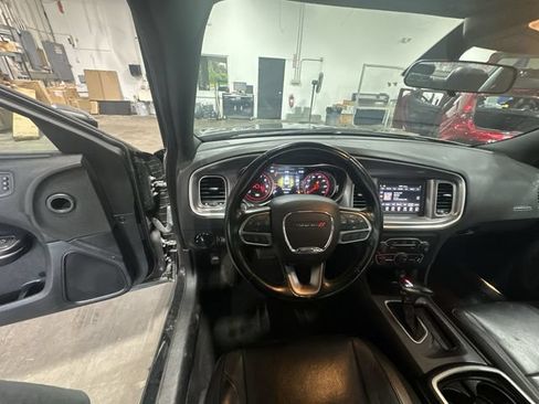 Used 2021 Dodge Charger SXT w/ Leather Interior Group RWD image 15