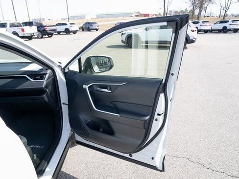 Used 2024 Toyota RAV4 XLE Premium image 14