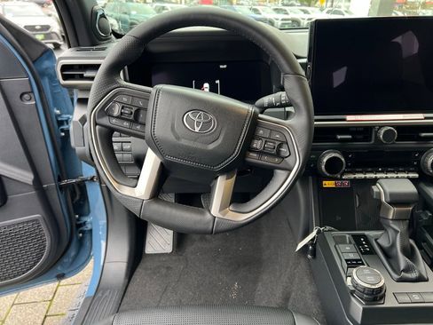 New 2026 Toyota 4Runner Limited image 12