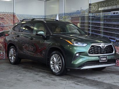 Used 2023 Toyota Highlander Platinum