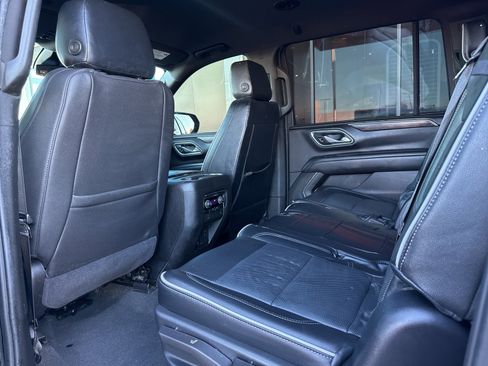 Used 2023 Chevrolet Suburban LS image 15