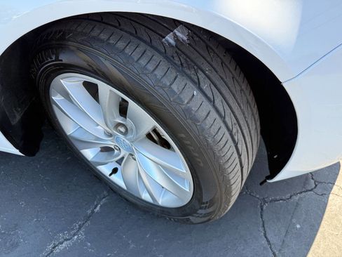 Used 2017 Buick Regal Premium FWD image 26