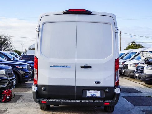 New 2024 Ford E-Transit Base image 7