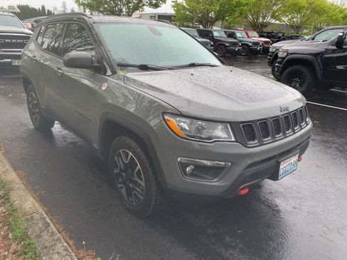Used 2020 Jeep Compass Trailhawk image 5