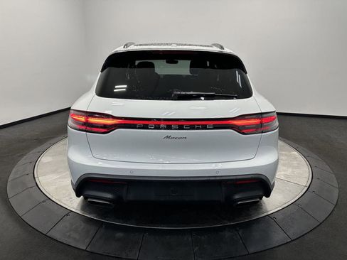 Certified 2025 Porsche Macan AWD/4WD image 6