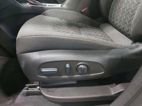 Used 2022 Chevrolet Equinox LT AWD/4WD image 47
