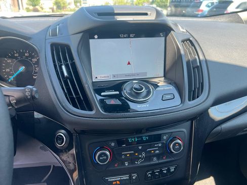 Used 2017 Ford Escape Titanium w/ Equipment Group 301A FWD image 22