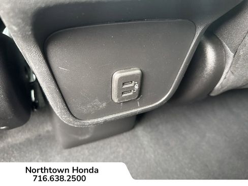 Used 2019 Chevrolet Equinox LT image 20