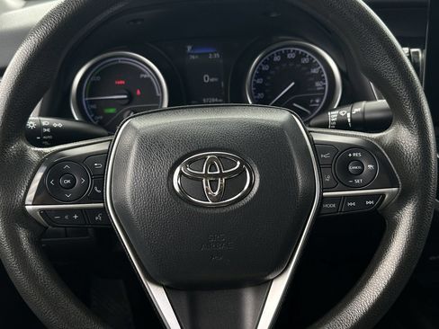 Used 2021 Toyota Camry LE FWD image 22