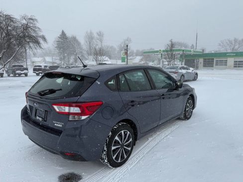 Used 2017 Subaru Impreza 2.0i image 5