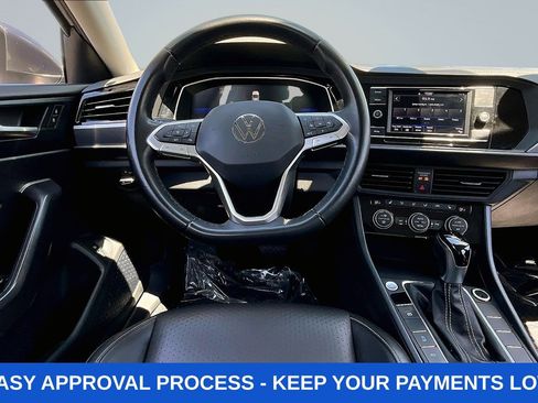 Used 2024 Volkswagen Jetta SE FWD image 7