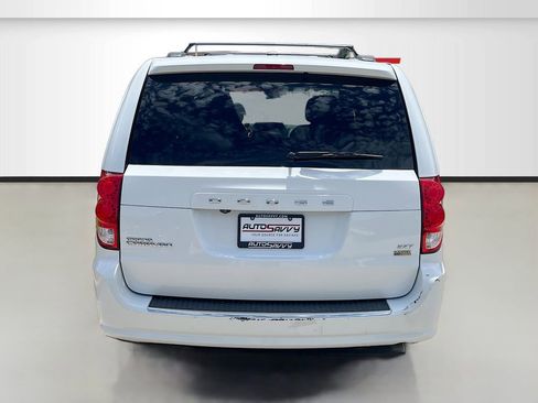 Used 2019 Dodge Grand Caravan SXT FWD image 6
