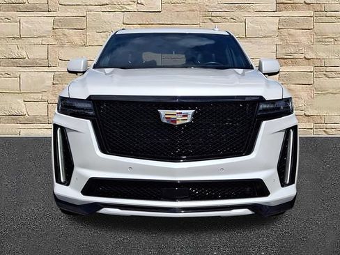 Certified 2024 Cadillac Escalade V w/ Heavy-Duty Trailer Package AWD/4WD image 5