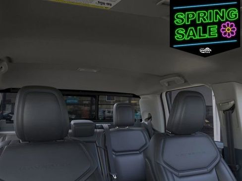 New 2025 Ford Maverick Lariat w/ Black Appearance Package image 12