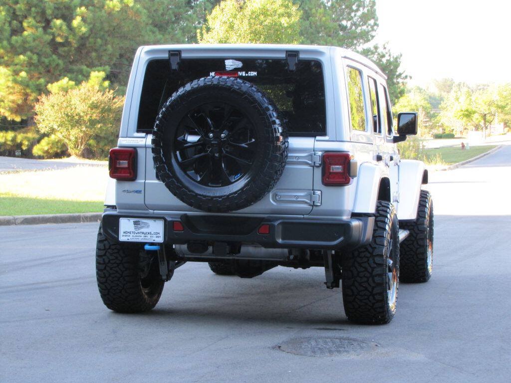 Used 2022 Jeep Wrangler Unlimited Sahara w/ Safety Group AWD/4WD image 10