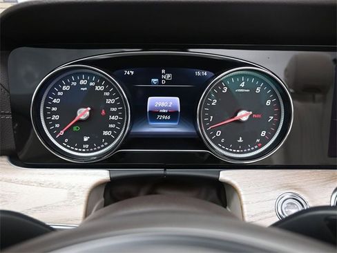Used 2018 Mercedes-Benz E 400 E 400 image 10