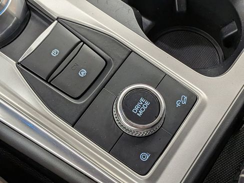 Used 2023 Ford Explorer Limited AWD/4WD image 26