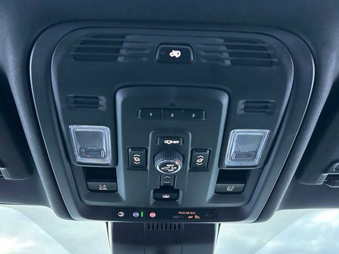 Used 2024 GMC Yukon XL Denali Ultimate image 35