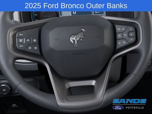 New 2025 Ford Bronco Outer Banks image 14