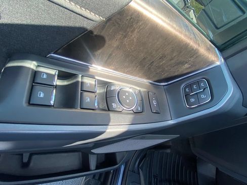 Used 2024 Ford F250 Lariat AWD/4WD image 13