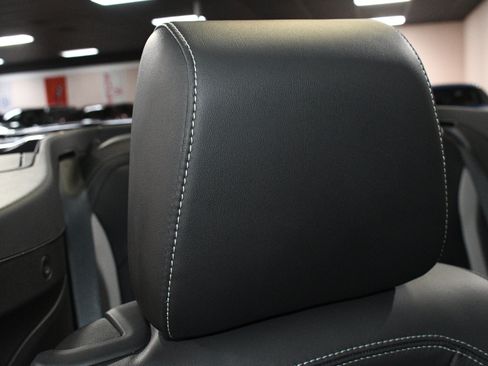 Used 2021 Chevrolet Camaro SS RWD image 10
