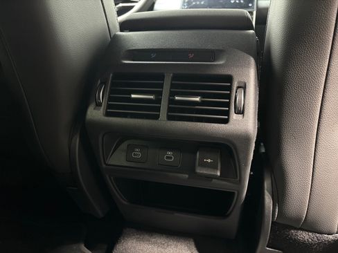 New 2026 Land Rover Discovery Sport Landmark AWD/4WD image 37
