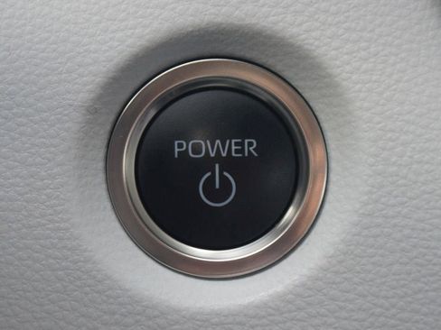Used 2024 Toyota Corolla LE AWD/4WD image 8
