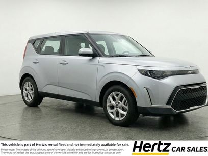 Used 2025 Kia Soul LX w/ LX Technology Package