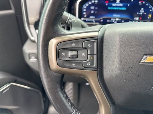 Used 2023 Chevrolet Silverado 1500 High Country w/ Technology Package image 17