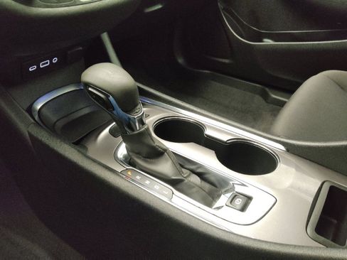 Used 2022 Chevrolet Malibu LT image 26