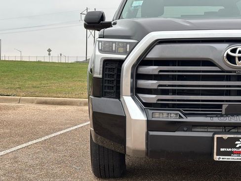 Used 2023 Toyota Tundra Limited image 4