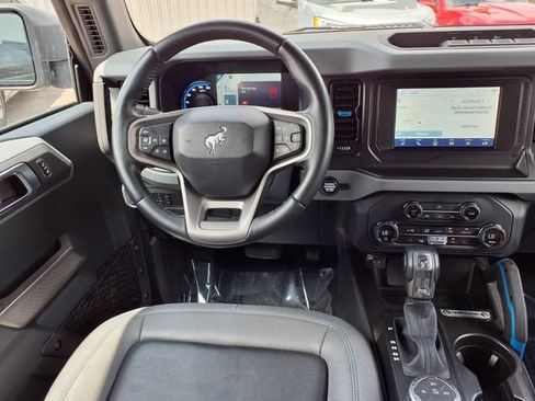 Used 2023 Ford Bronco Black Diamond AWD/4WD image 6