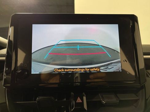 Certified 2024 Toyota Corolla Cross L image 21