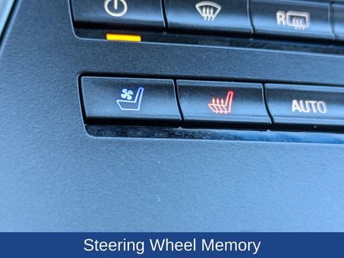 Used 2019 Lincoln Nautilus Reserve FWD image 25
