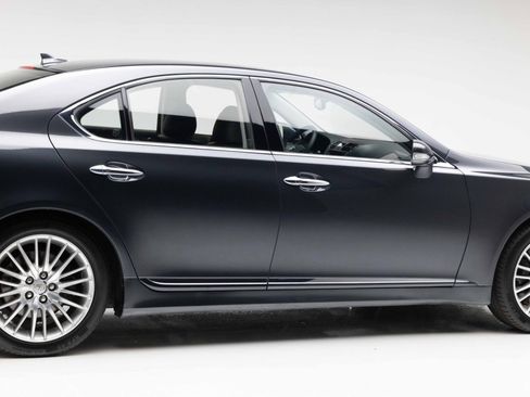 Used 2011 Lexus LS 460 w/ Sport Pkg RWD image 39