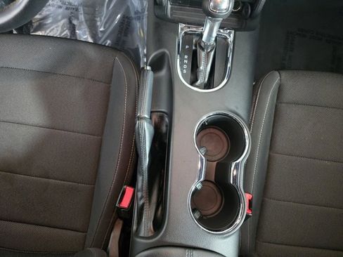 Used 2016 Ford Mustang Convertible w/ Equipment Group 051A image 13