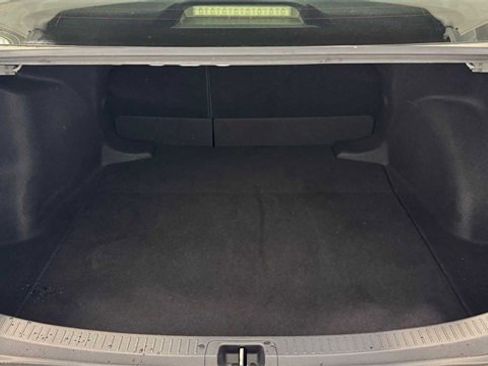 Used 2020 Toyota Corolla LE image 32