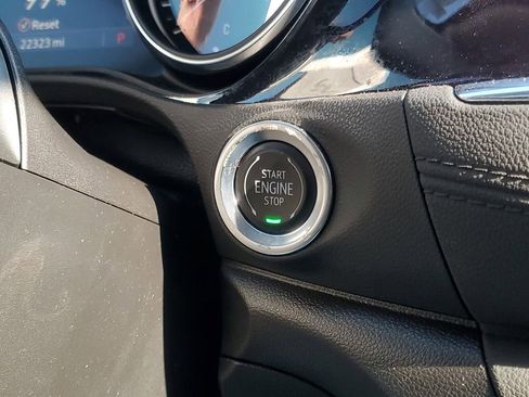 Used 2023 Buick Encore GX Essence w/ Experience Buick Package image 20