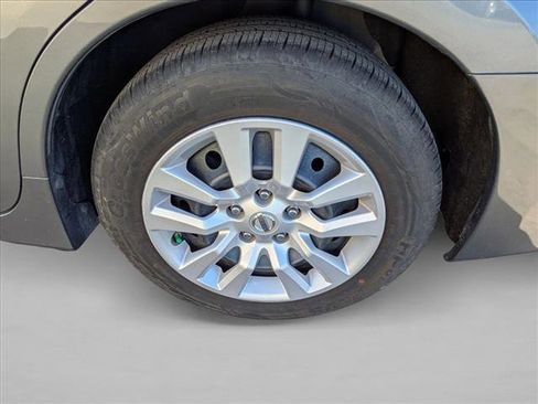 Used 2016 Nissan Altima 2.5 S w/ Power Driver Seat Package image 9