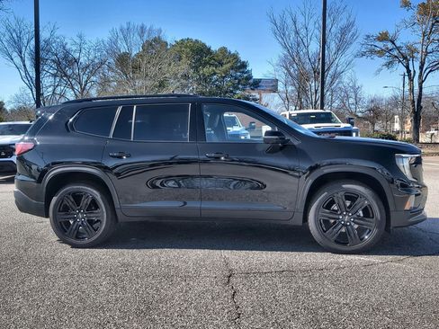 Used 2026 GMC Acadia Elevation w/ Black Edition image 9