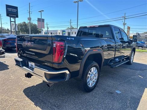 Used 2024 GMC Sierra 3500 SLT w/ SLT Premium Package image 6